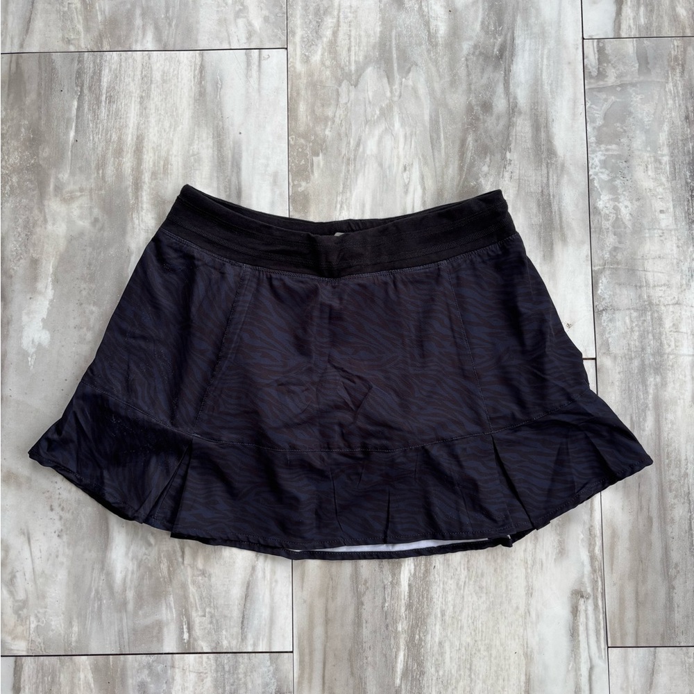 Tasc Performance Women’s XS Skort Black Navy Blue Zebra Pattern Athletic Sporty